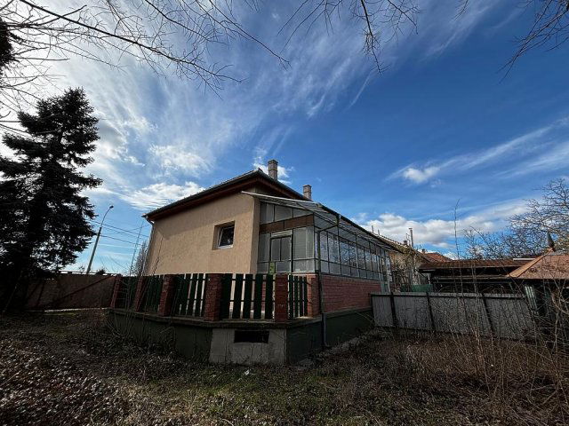 Eladó családi ház, Budapesten, IV. kerületben 89 M Ft, 2 szobás