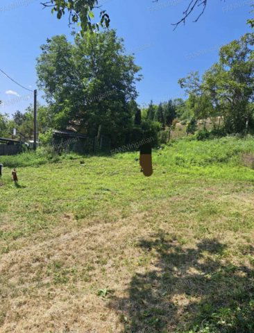 Eladó mezogazdasagi ingatlan, Esztergomban 4.5 M Ft