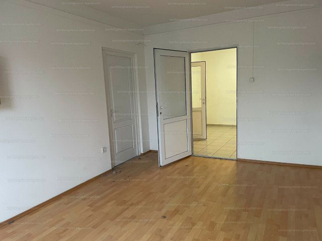 Eladó panellakás, Miskolcon, József Attila utcában 24.8 M Ft