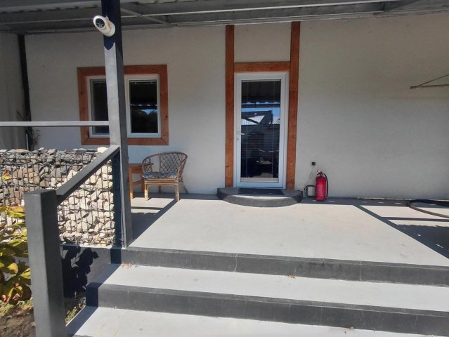 Kiadó sorház, albérlet, Ászáron 160 E Ft / hó