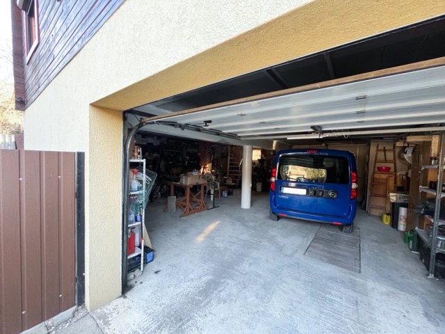 Eladó családi ház, Szigetszentmiklóson 128.5 M Ft, 6 szobás