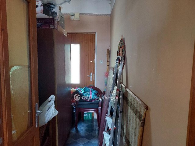 Eladó családi ház, Jászberényben 46 M Ft, 3 szobás