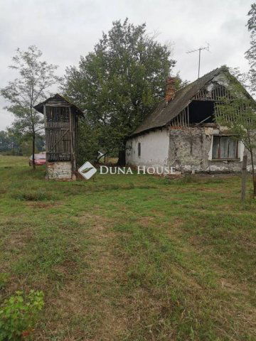 Eladó családi ház, Csemőn, Balla dűlőn 7 M Ft, 2 szobás