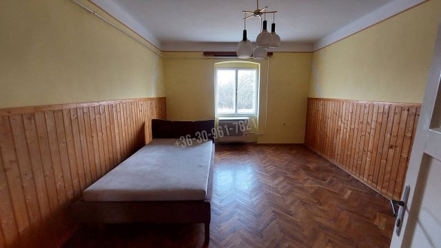 Eladó téglalakás, Sarkadon 5.8 M Ft, 1 szobás