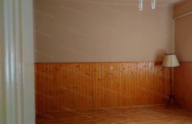 Eladó családi ház, Tiszaföldváron 19.9 M Ft, 4+1 szobás