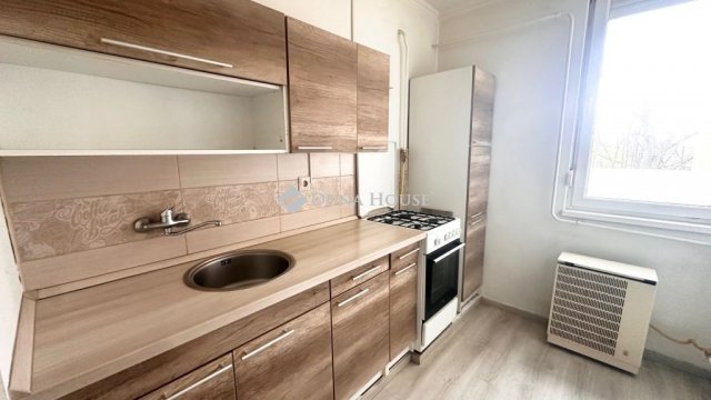 Eladó téglalakás, Szombathelyen 40.9 M Ft, 2 szobás