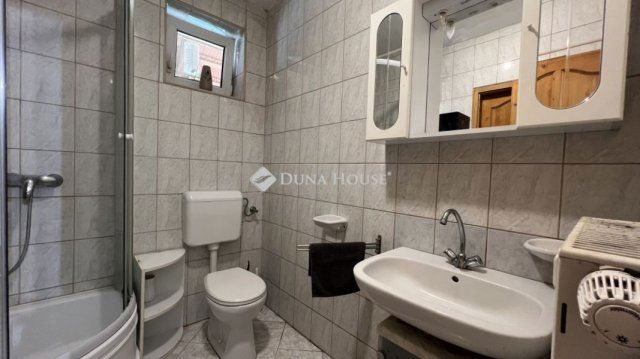 Eladó családi ház, Egerszalókon 98.4 M Ft, 4+2 szobás