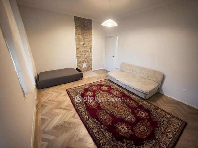 Eladó téglalakás, Csornán 24.99 M Ft, 1 szobás
