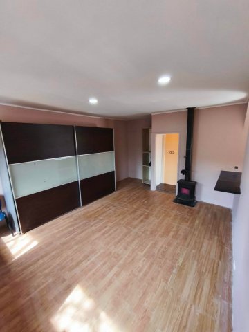 Eladó sorház, Budapesten, XV. kerületben, Beller Imre utcában