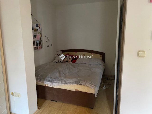 Eladó családi ház, Sopronban 150 M Ft, 5 szobás