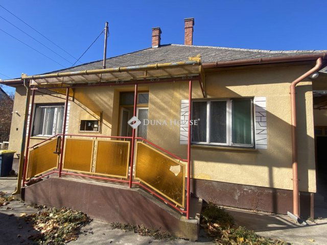 Eladó családi ház, Kunszentmiklóson 39 M Ft, 3 szobás