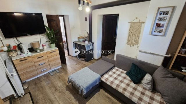 Eladó családi ház, Pusztaszabolcson 32 M Ft, 3 szobás