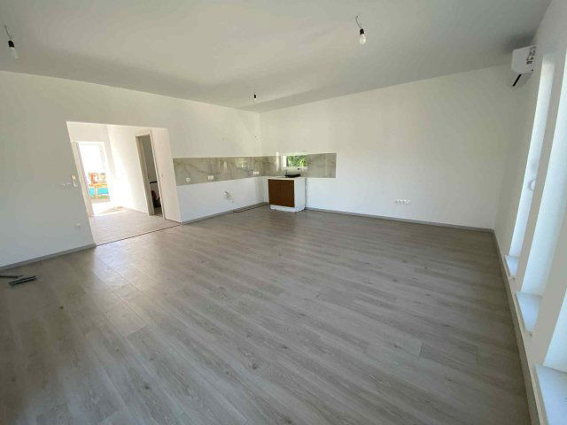 Eladó családi ház, Kecskeméten 72 M Ft, 4 szobás