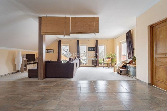 Eladó családi ház, Szigetszentmiklóson 170 M Ft, 4 szobás