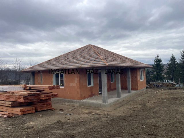 Eladó családi ház, Erdőkertesen 94.9 M Ft, 5 szobás