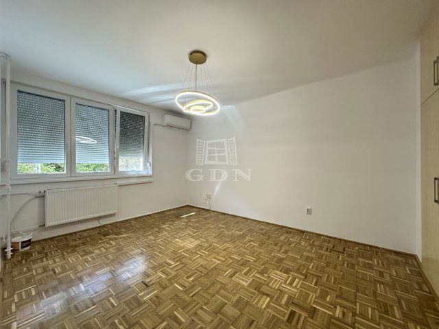 Kiadó téglalakás, albérlet, Székesfehérvárott 185 E Ft / hó