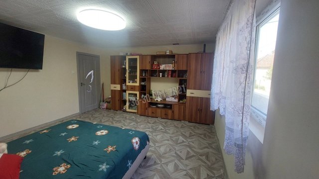 Eladó családi ház, Sarkadon, Sugár utcában 16.9 M Ft, 2 szobás