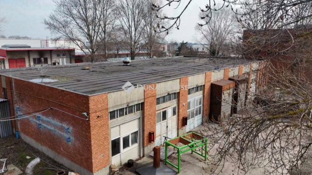 Eladó ipari ingatlan, Székesfehérvárott 385 M Ft