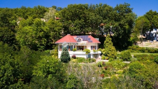 Eladó családi ház, Piliscsabán 265 M Ft, 5 szobás