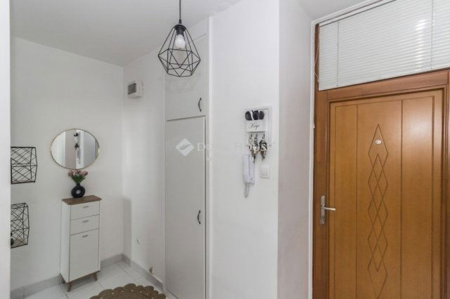Eladó téglalakás, Szombathelyen 35 M Ft, 1 szobás