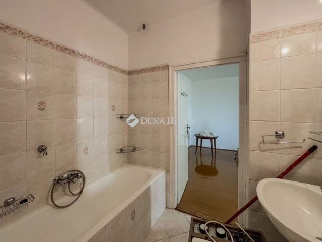 Eladó téglalakás, Budapesten, XIV. kerületben 72.9 M Ft