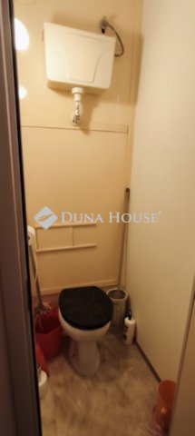 Eladó panellakás, Pécsett 47.9 M Ft, 2 szobás