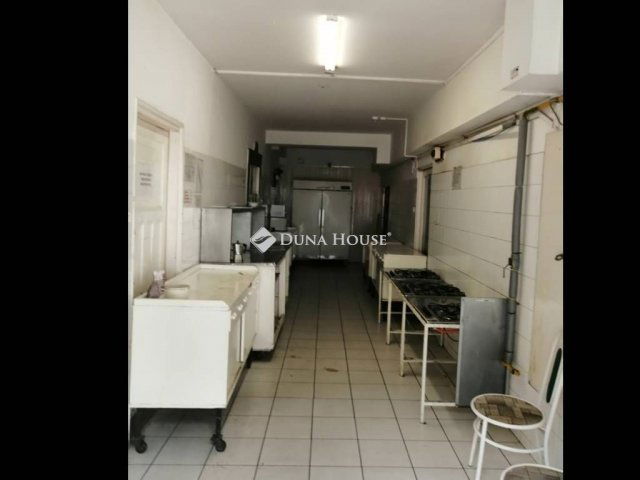 Eladó hotel, Bagon 139.9 M Ft, 1 szobás / költözzbe.hu