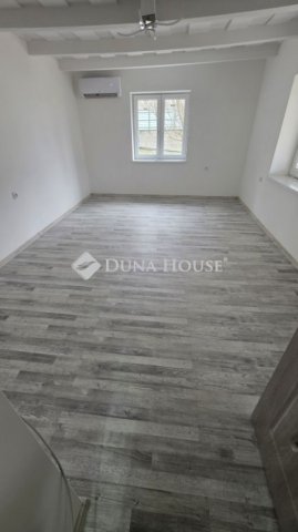 Eladó családi ház, Tóalmáson 29 M Ft, 1 szobás