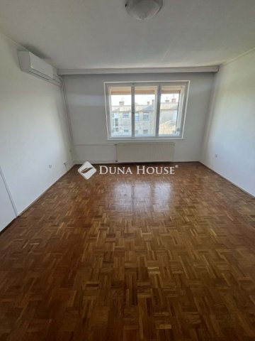 Eladó téglalakás, Kapuváron 52.9 M Ft, 3 szobás