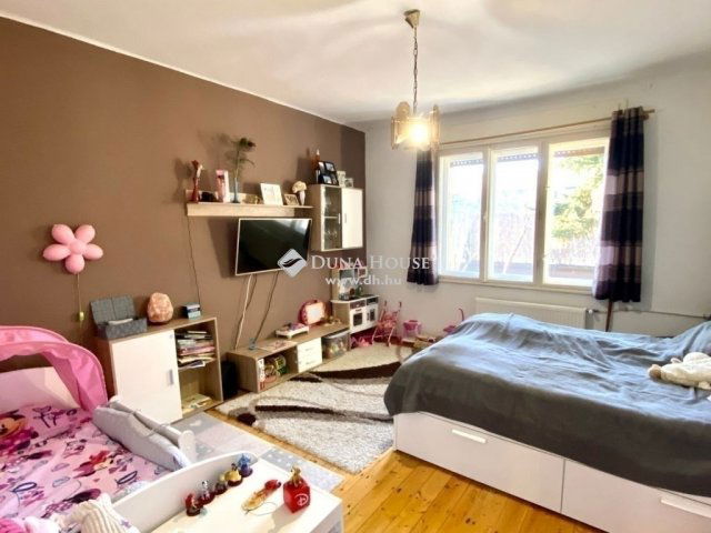 Eladó családi ház, Budapesten, XX. kerületben 32 M Ft, 4 szobás