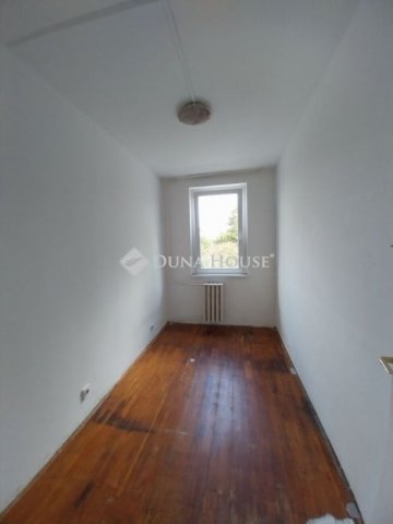 Eladó panellakás, Budapesten, XVII. kerületben 64 M Ft, 3 szobás