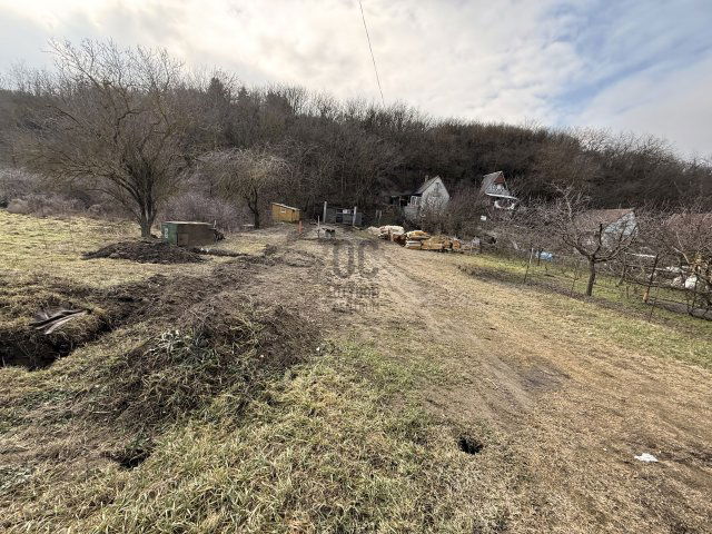 Eladó telek, Adonyban 7.5 M Ft / költözzbe.hu