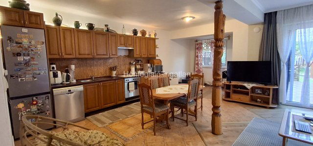 Eladó családi ház, Nyíregyházán 95 M Ft, 5+2 szobás