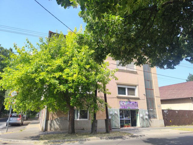 Eladó téglalakás, Szegeden 58.5 M Ft, 3 szobás