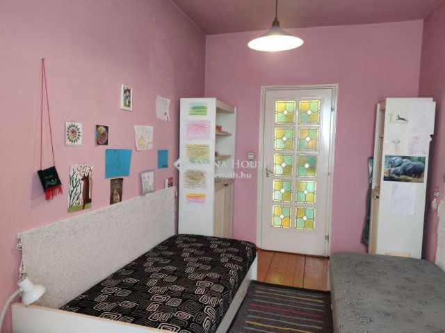 Eladó családi ház, Dunabogdányban 170 M Ft, 6+3 szobás