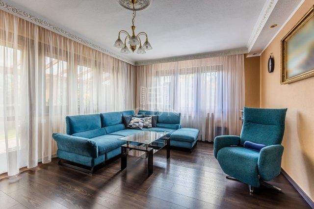 Eladó családi ház, Dunakeszin 239 M Ft, 3+2 szobás