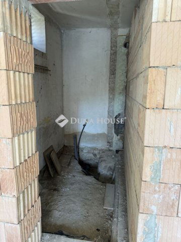 Eladó családi ház, Kölesden 12 M Ft, 4 szobás