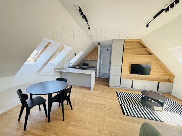 Kiadó téglalakás, albérlet, Győrött 290 E Ft / hó, 5 szobás