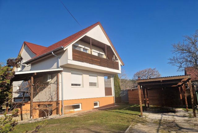 Eladó családi ház, Gyenesdiáson, Lőtéri utcában 99 M Ft