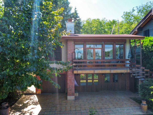 Eladó családi ház, Szentendrén 148 M Ft, 3 szobás