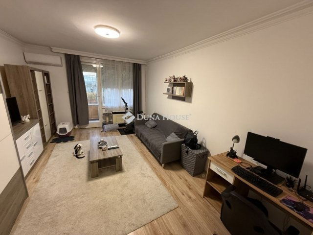 Eladó téglalakás, Debrecenben 59.9 M Ft, 2 szobás