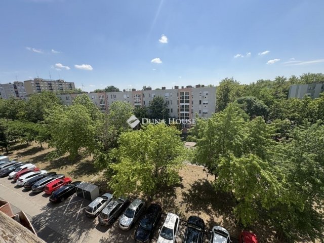 Eladó panellakás, Kecskeméten 39.9 M Ft, 2 szobás