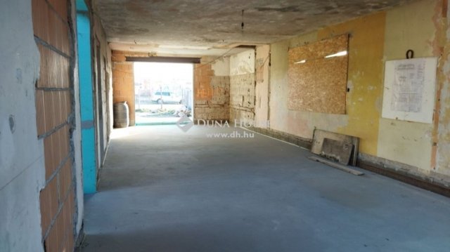 Eladó családi ház, Nagykátán 39.9 M Ft, 4 szobás