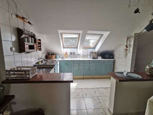 Kiadó családi ház, albérlet, Tatán 280 E Ft / hó, 3 szobás