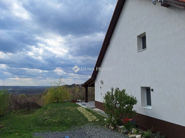 Eladó családi ház, Zalaegerszegen 89.9 M Ft, 5 szobás