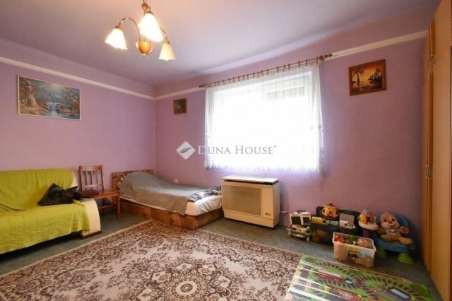 Eladó családi ház, Maglódon 65 M Ft, 4 szobás