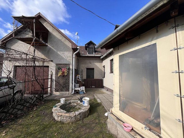 Eladó sorház, Budapesten, III. kerületben 149.9 M Ft, 4 szobás