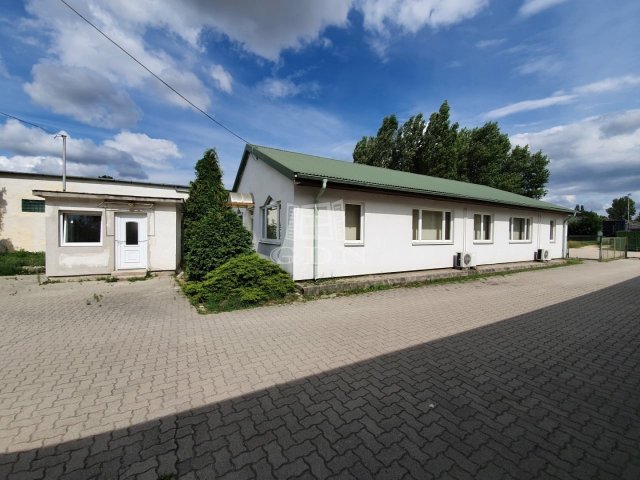 Kiadó iroda, Székesfehérvárott 350 E Ft / hó