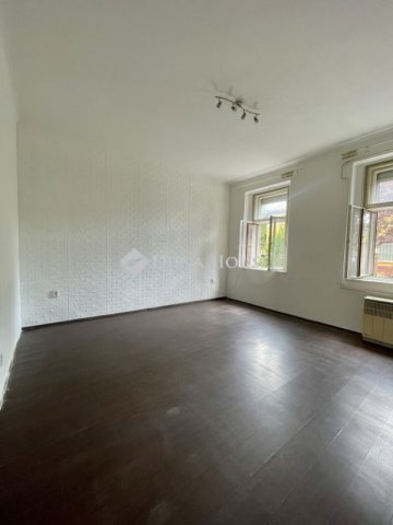 Eladó családi ház, Budapesten, IV. kerületben 35 M Ft, 1 szobás