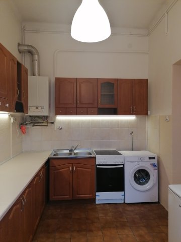 Eladó téglalakás, VII. kerületben, Dózsa György úton